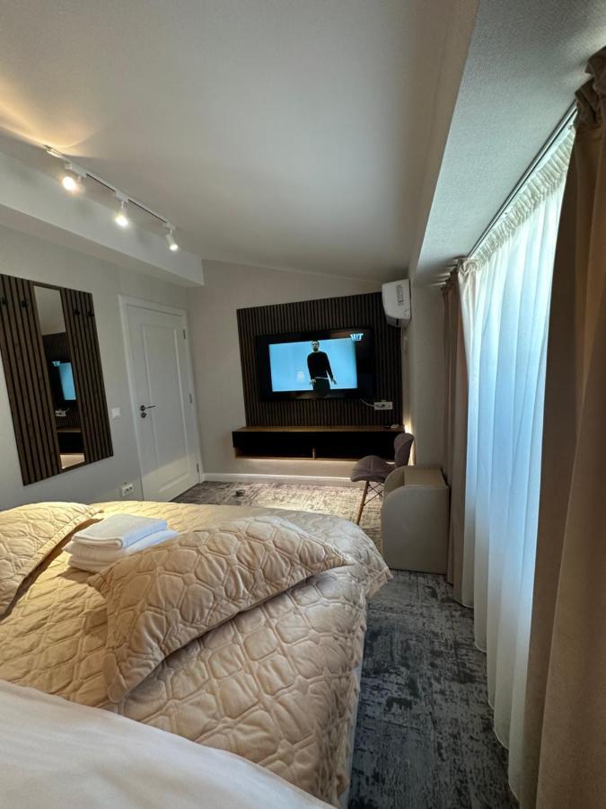Complex Rediu 54 Luxury
